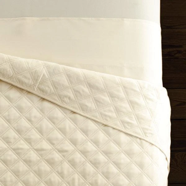 SUN® Sposh Microfiber Quilted Blanket 4 SUN® Sposh Microfiber Quilted Blanket - Image 4