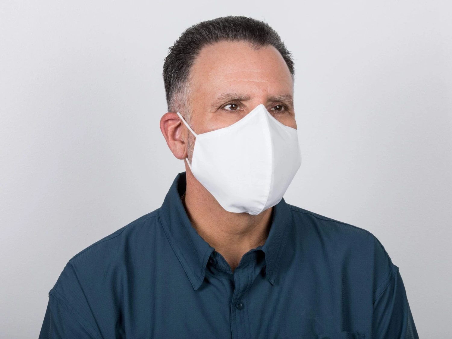 SUN® 3-Layer Microfiber Earloop Face Mask 12 SUN® 3-Layer Microfiber Earloop Face Mask - Image 12