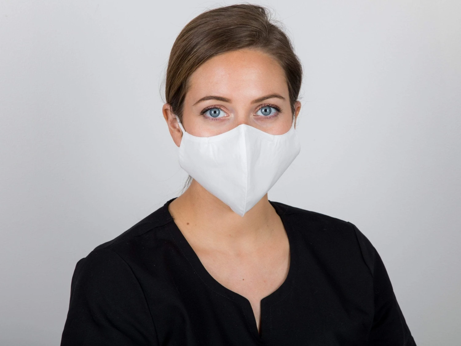 SUN® 3-Layer Microfiber Earloop Face Mask 1 SUN® 3-Layer Microfiber Earloop Face Mask