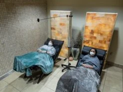 Oakworks Barrier Shield With Stand -Makeup Care Products Store sneeze guard 16463280209977